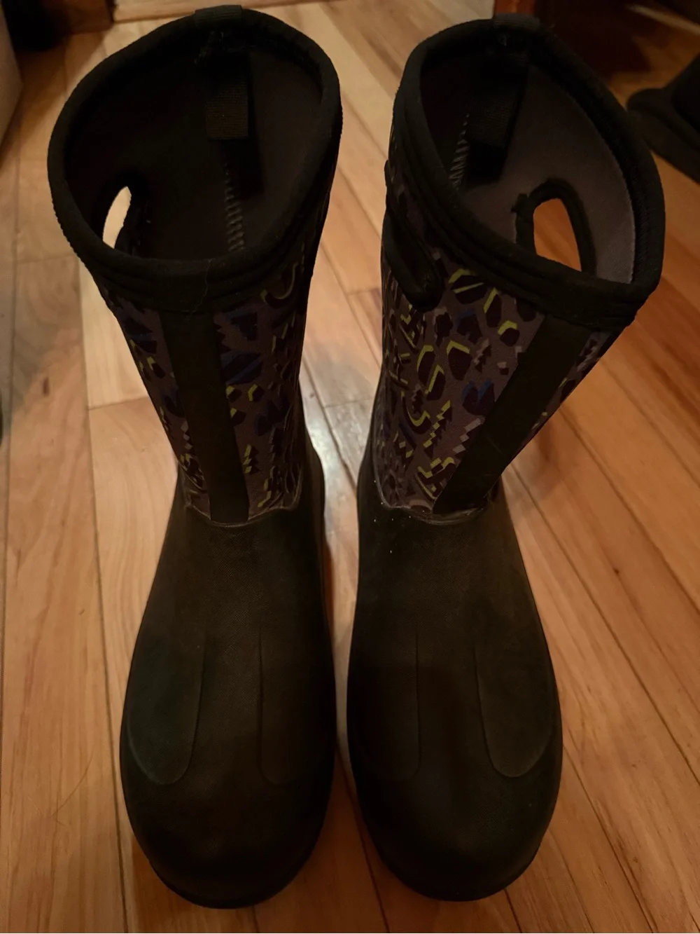 Kids Waterproof Black and Purple Neoprene Pull-On Boots